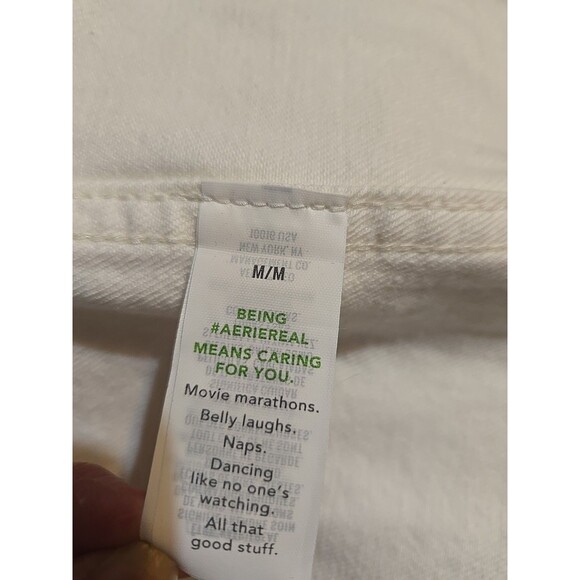 Aerie Ivory Cropped  Medium Raw Hem Boxy Lightweight Jean Jacket Size Medium - Picture 9 of 13